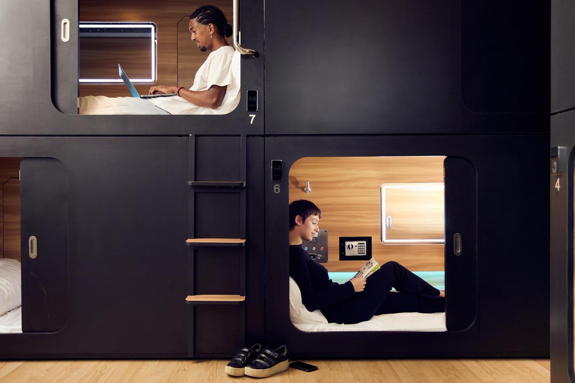 Capsule Hotel Montréal Buitenkant foto